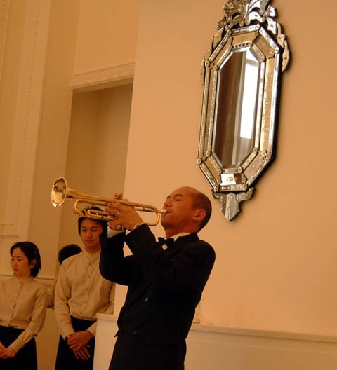 180409A.jpg(46695 byte)