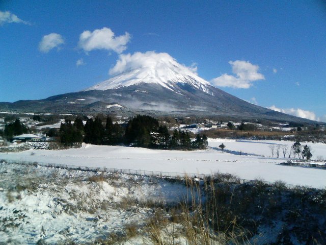 2006年1月　朝霧高原から見えた富士山